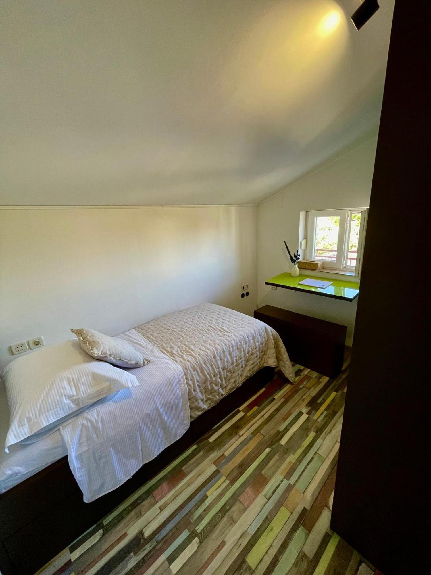 Tranquilo Apartment Kaštela Стая снимка